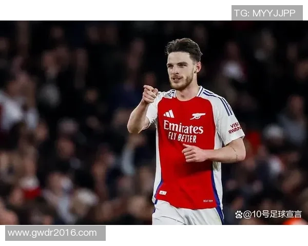 足球场上的女神级球星她们如何用实力诠释帅气与魅力